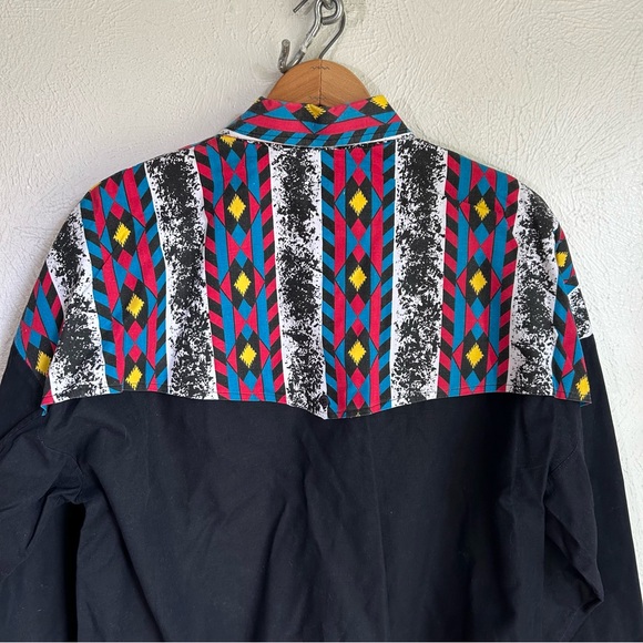 Vintage > 1990s LONG SLEEVE BUTTON DOWN FUNKY AZTEC PRINT WESTERN SHIRT > L - Picture 6 of 10